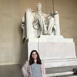 Meet your Posher, Hannah